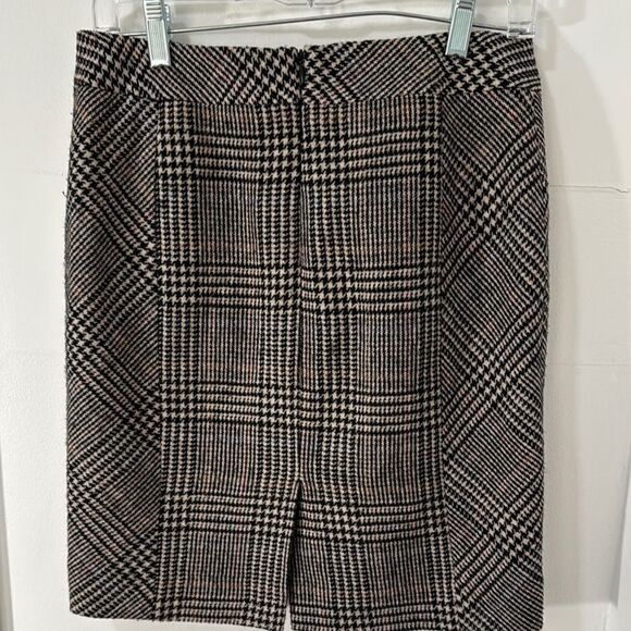 J.Mc Laughlin Classic Plaid Mini Skirt in Black and Brown Size 4 - Picture 2 of 8